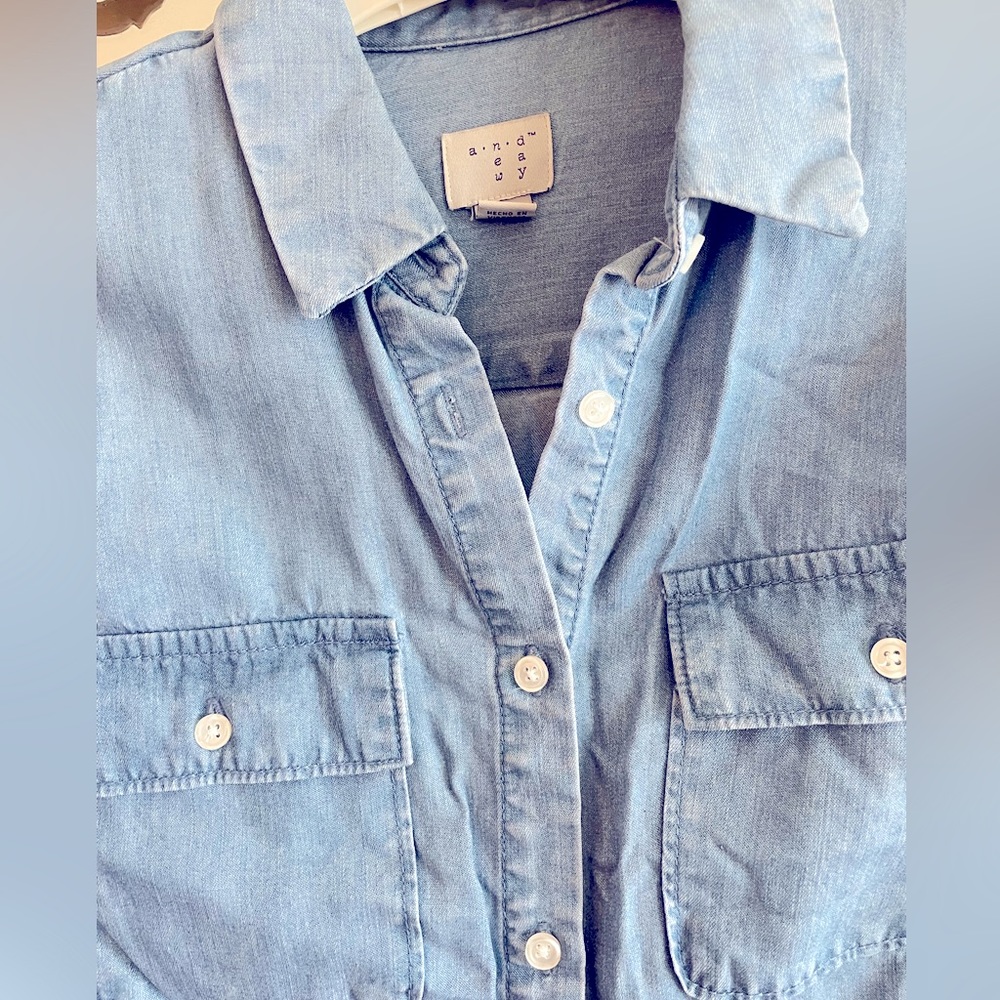 NWT. XS. Womens button up lyocell blue tunic. Long sleeve. - Picture 5 of 9